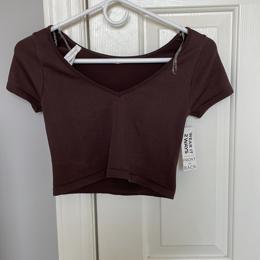 Brown Aeropostale cropped t shirt